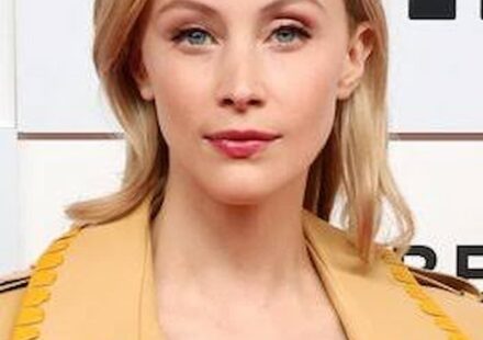 Sarah Gadon